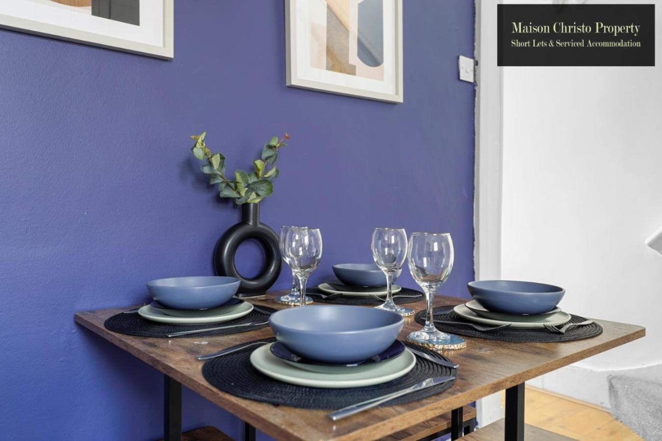 Weekly Or Monthly Stays, London, Stratford, 2bedroom Hse, Sleeps 6, Servcied By Maison Christo Short Lets & Serviced Accomdation * London
