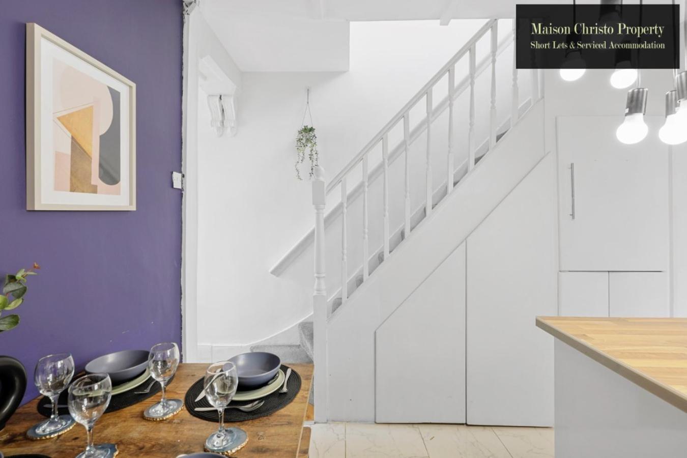 Weekly Or Monthly Stays, London, Stratford, 2bedroom Hse, Sleeps 6, Servcied By Maison Christo Short Lets & Serviced Accomdation Apartment London